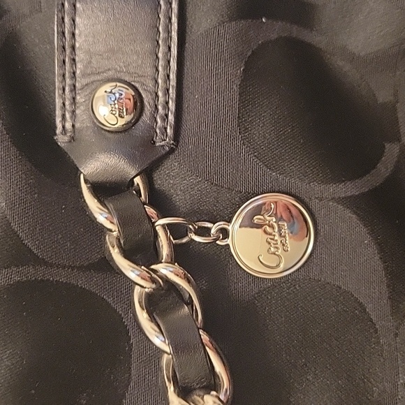 Coach Signature Bag - Picture 2 of 7